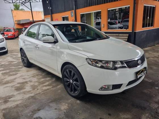 KIA CERATO 1.6 SX3 16V GASOLINA 4P MANUAL